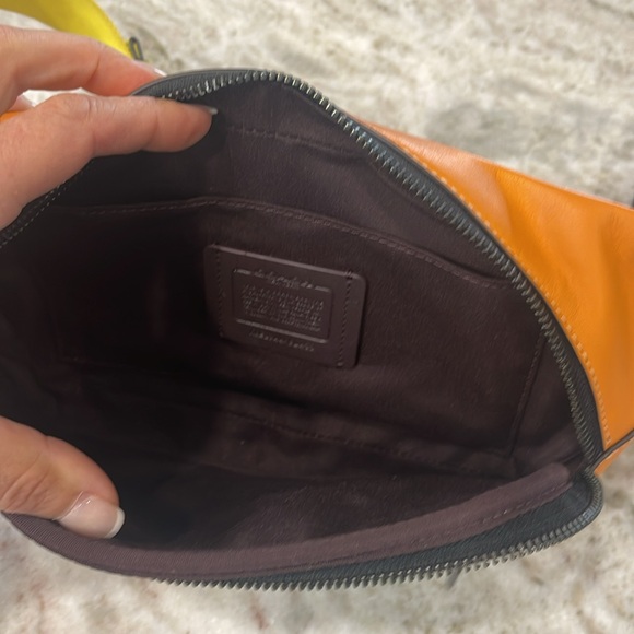 Coach bum bag - Picture 2 of 4